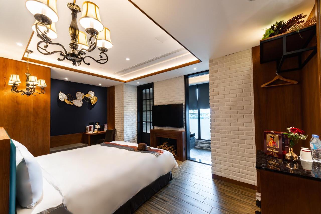 Norway Forest Motel - Wen Chuang Branch Đài Trung Ngoại thất bức ảnh